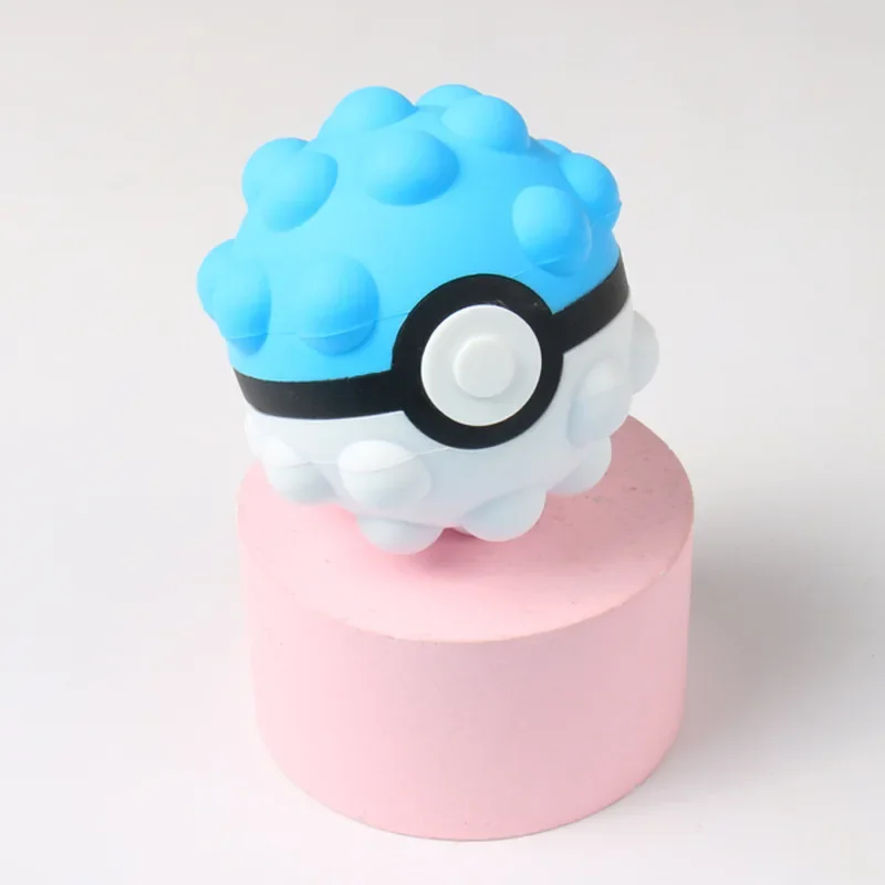 6style Pokemon Poke Ball Squee - đánh giá và giá Pokeball Cosplay Prop